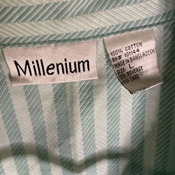 Millenium Striped Button Down SS EUC Pale Blue - Picture 6 of 6